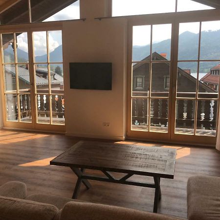 Apartment Dachjuchhe Zum See - Grosszugige 3-Zimmer-Dachgeschoss-Wohnung, Top Modern Und Sehr Zentral Schliersee Extérieur photo