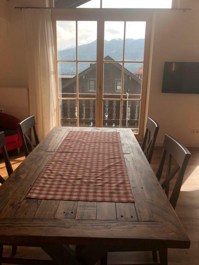 Apartment Dachjuchhe Zum See - Grosszugige 3-Zimmer-Dachgeschoss-Wohnung, Top Modern Und Sehr Zentral Schliersee Extérieur photo