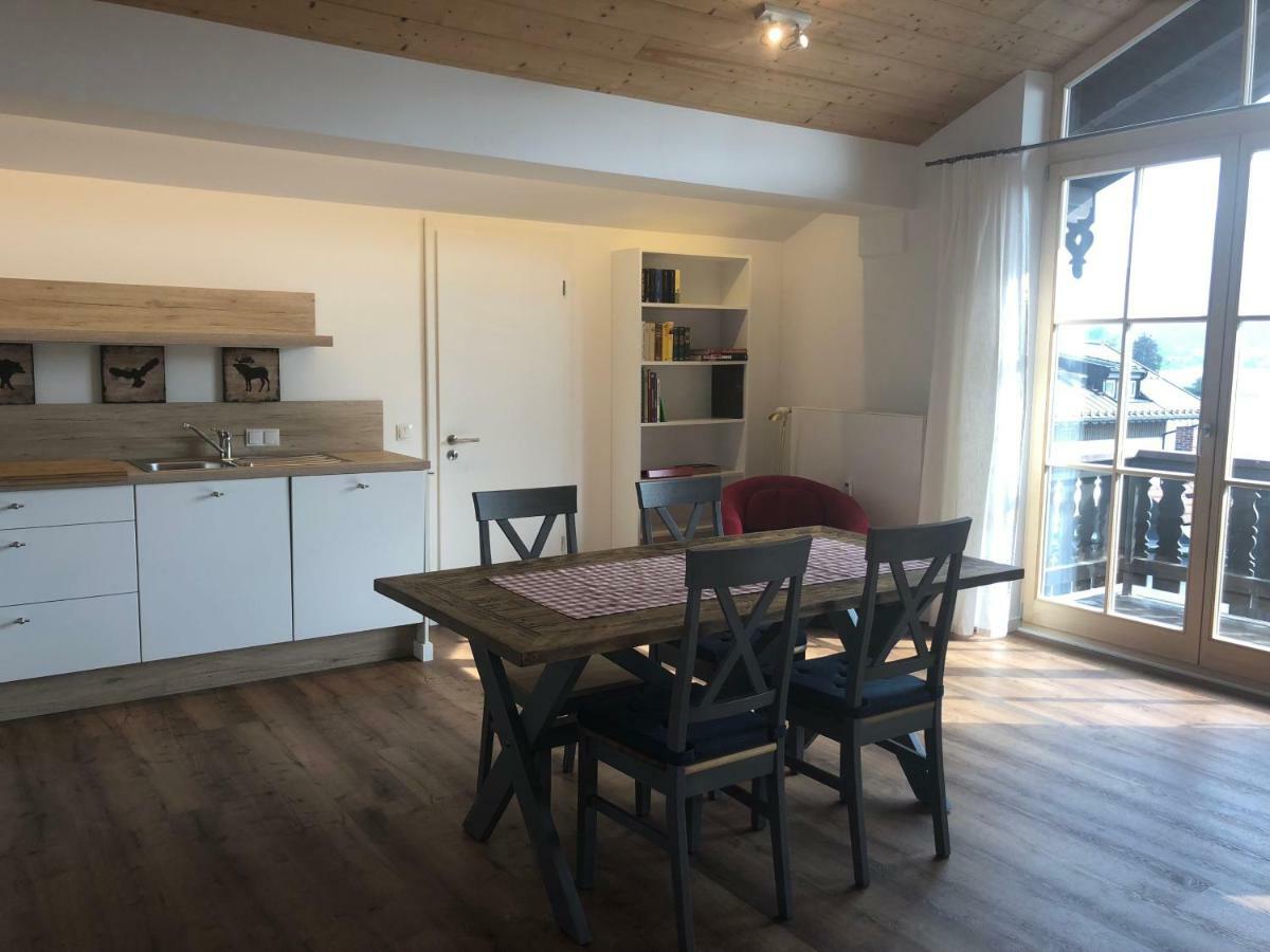 Apartment Dachjuchhe Zum See - Grosszugige 3-Zimmer-Dachgeschoss-Wohnung, Top Modern Und Sehr Zentral Schliersee Extérieur photo